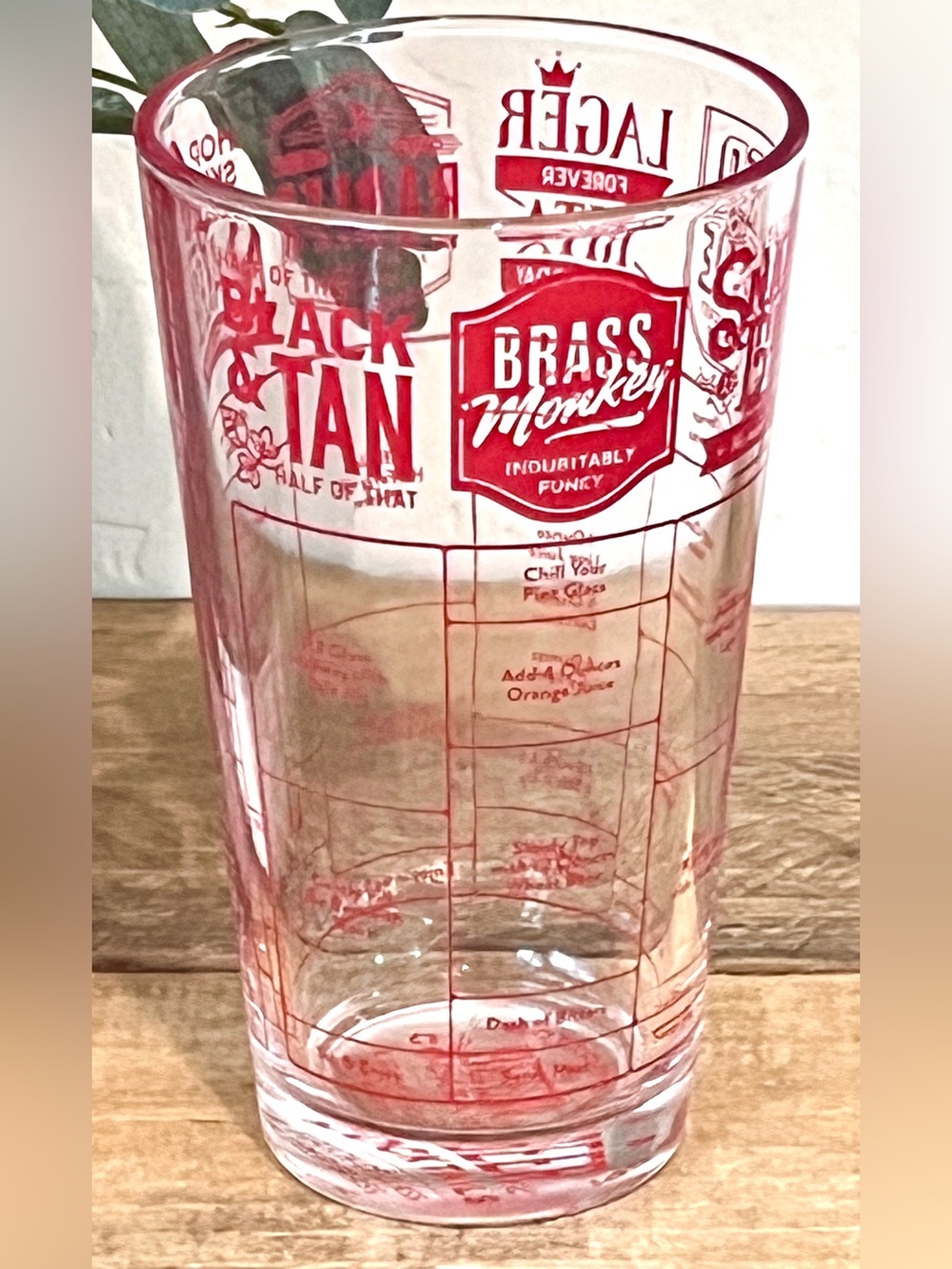 Fred & Friends Good Measure Beer Cocktail Recipe Pint Glass - Picture 2 of 5